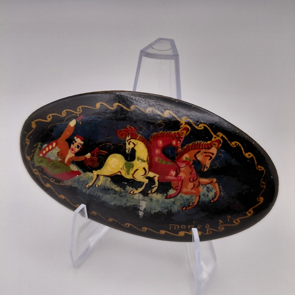 Russia Folk Art Hand Painted Troika Brooch Lacquered Dome Colorful Horses Pin